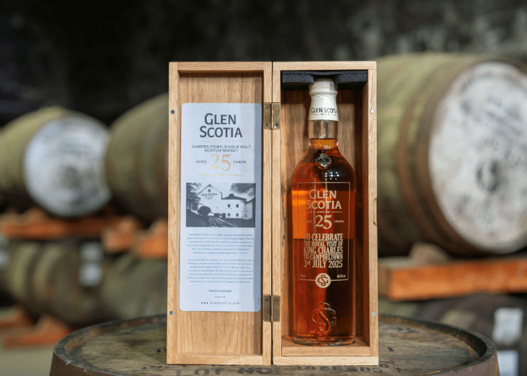 Glen Scotia gifts bespoke 25 Year Old whisky to King Charles during royal visit to Campbeltown